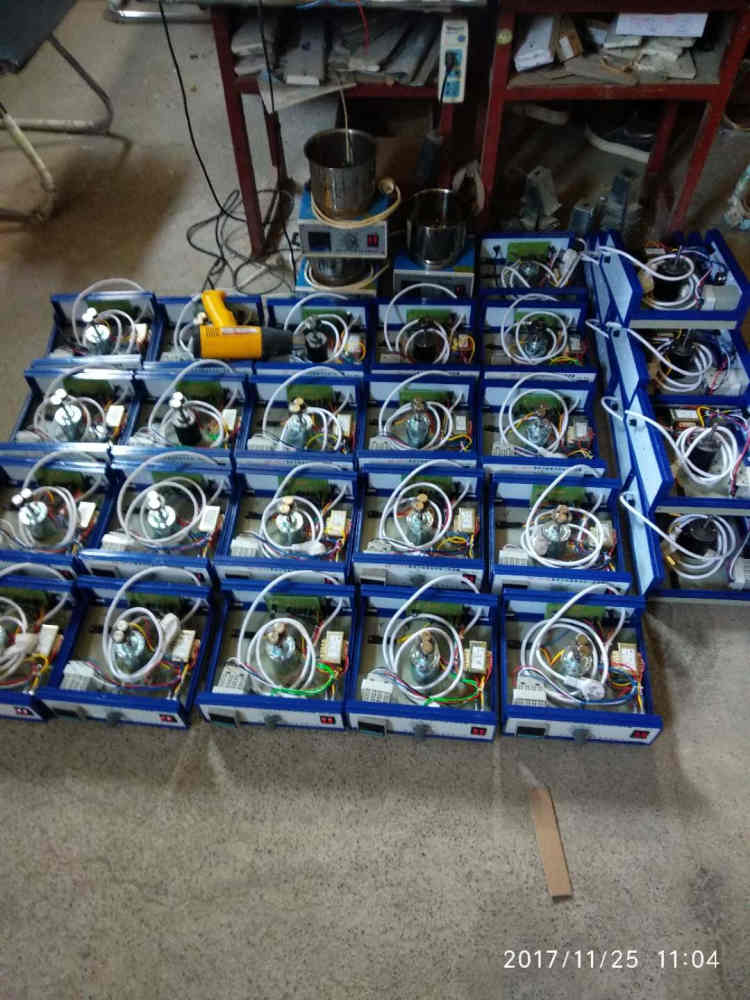 df101s集热式恒温加热搅拌器生产现场